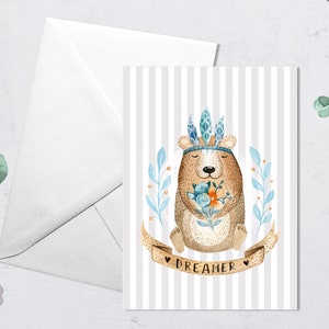 Glückwunschkarte Boho Bär mit Federn, Postkarte