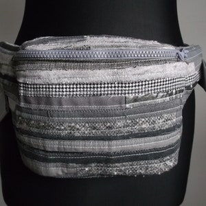 Hip bag, kidney bag, belt bag, fanny pack, for women. image 2