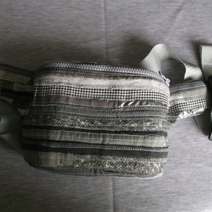 Hip bag, kidney bag, belt bag, fanny pack, for women. image 7