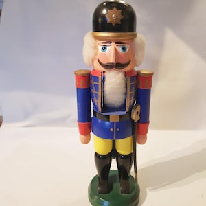 Original expertic SEIFFEN Cascanueces Erzgebirge Soldado + Espada + Pickelhaube 34 cm