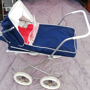 Ancient doll&#39;s pram 60s stroller original vintage