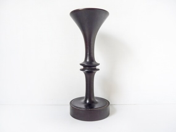 Vintage gedrechselter Kerzenständer Mid-Century Modern, Holz handgedreht schwarz, Scandi Design, MidMod Wohnzimmer Bad, Scheiben Tütenform