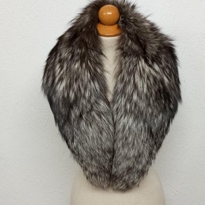 Silver fox fur collar