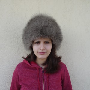 Light brown  fox fur hat Real fox fur hat Medium size fur hat