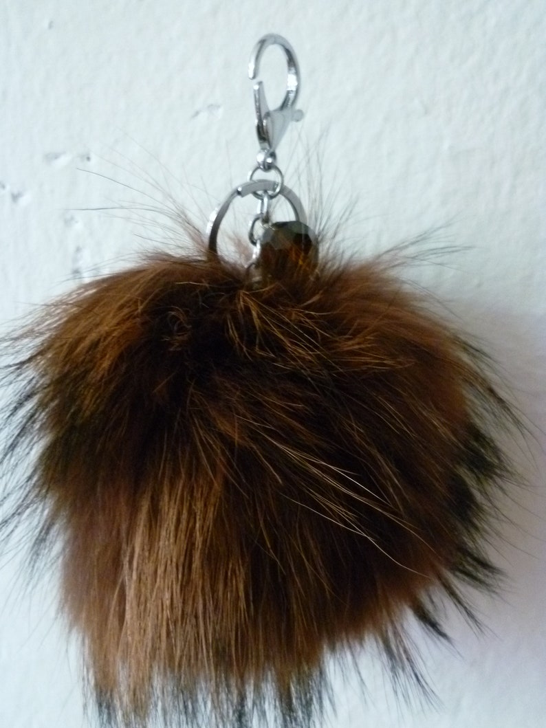 keychain. brown real finnracoon fur pom-pom bag charm