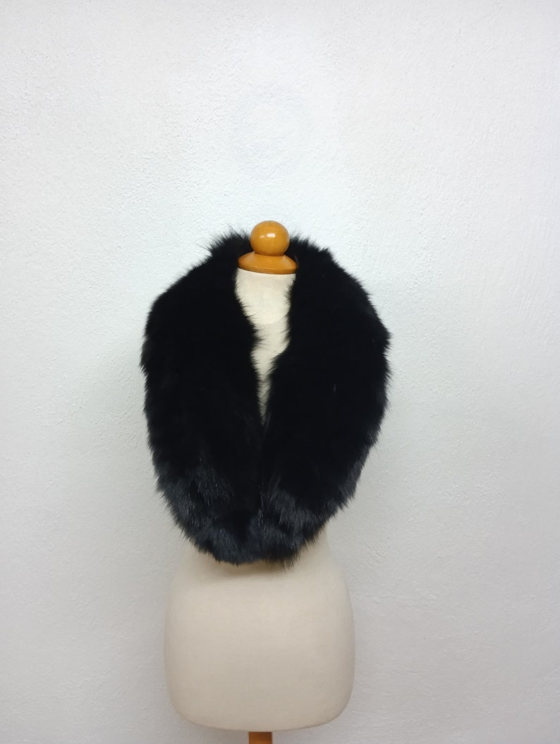 Nedium size black color fur collar ,real fox fur collar image 1