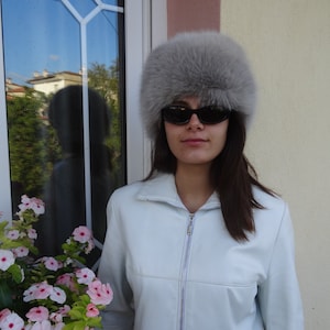 Ivory beige  fox fur hat