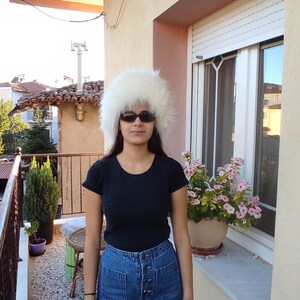 Creme white finraccoon fur hat