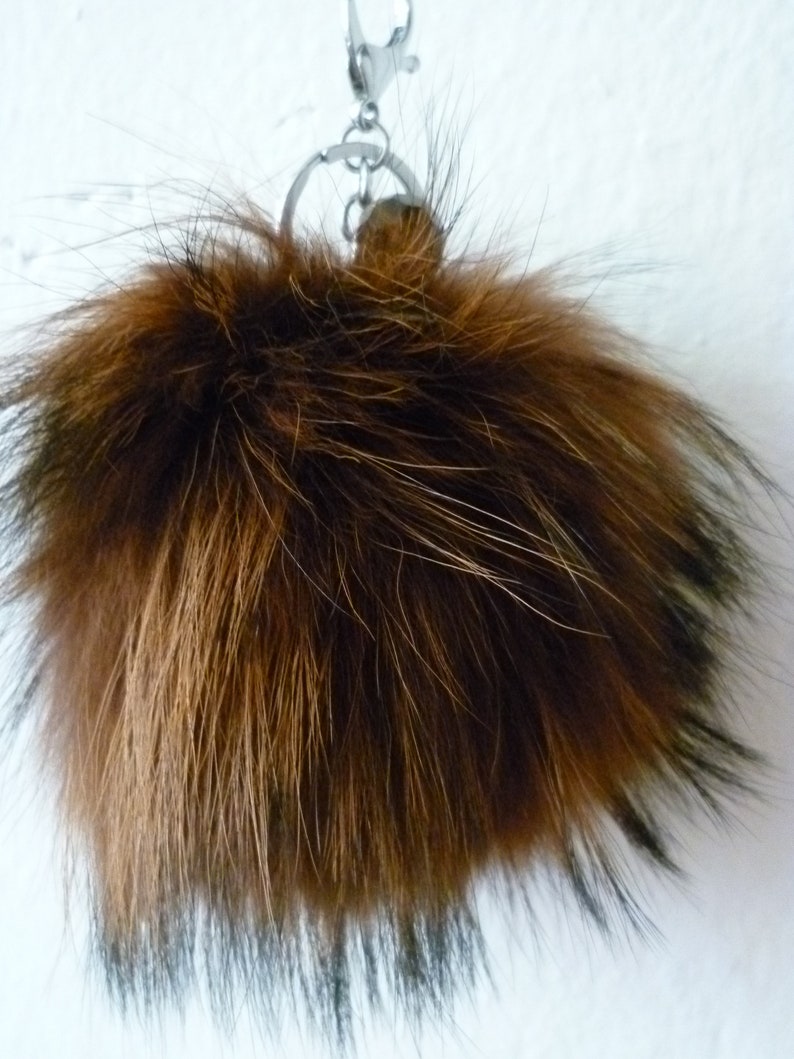 keychain. brown real finnracoon fur pom-pom bag charm
