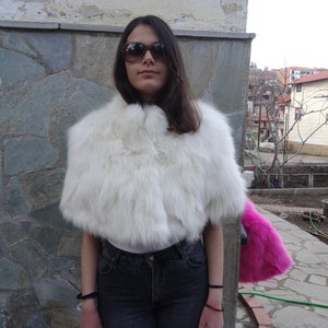 Fur stole.White Creme color fox shawl, wrap. Fox fur cape stole. image 1