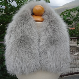 Short fox fur collar light grey beige fox fur collar