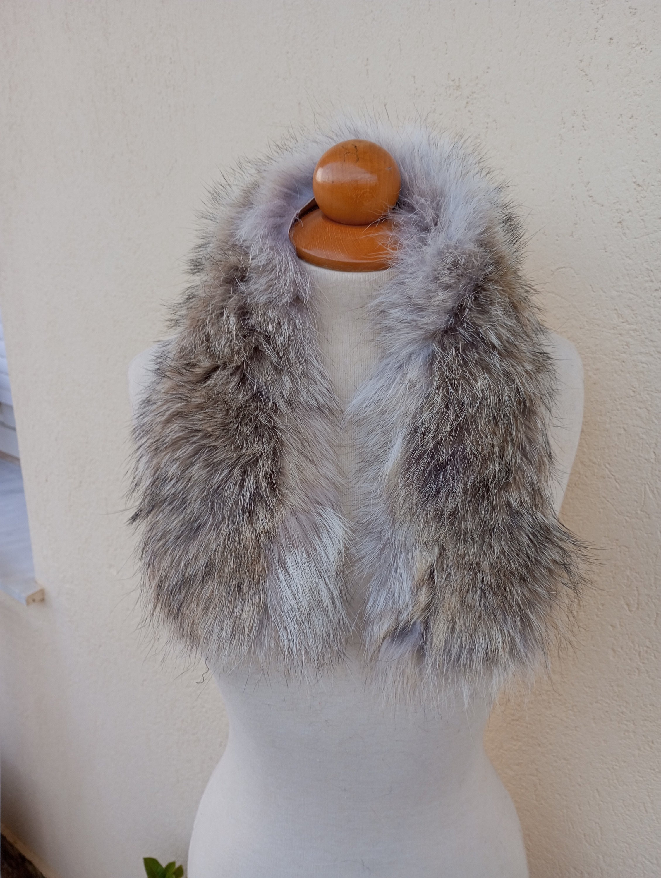 Coyote fur trim shop
