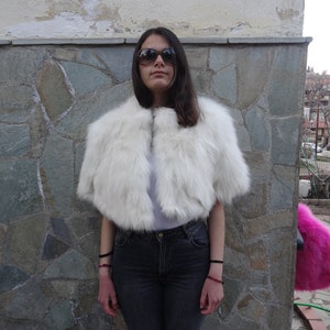 Fur stole.White Creme color fox shawl, wrap. Fox fur cape stole. image 4