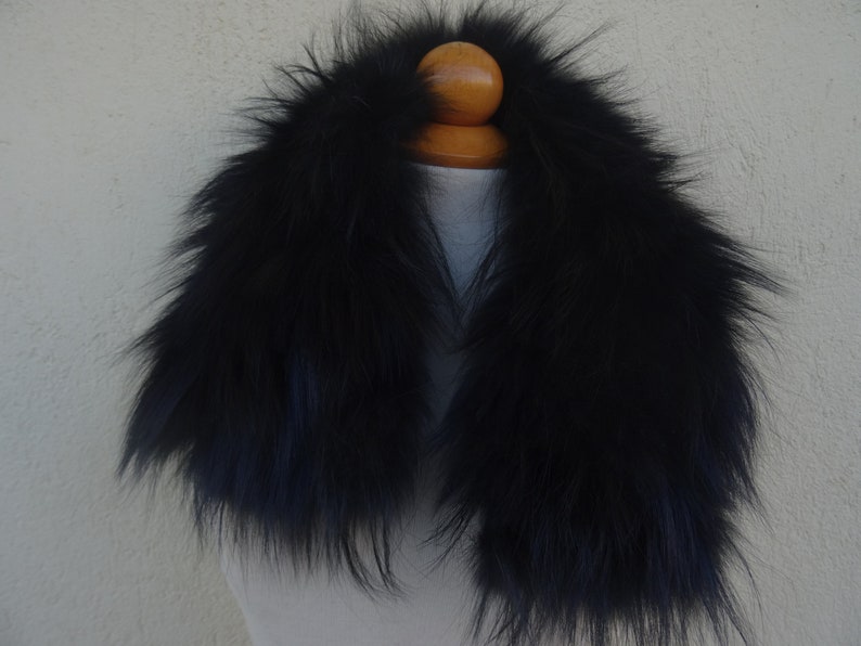 Black short fox fur collar image 3