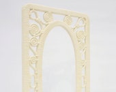 Vintage Rattan Style Plastic Frame Retro Seventies Cream Frame Wicker Style Craft Project Upcycle 1977 Dart Industries 3337 Basket Weave