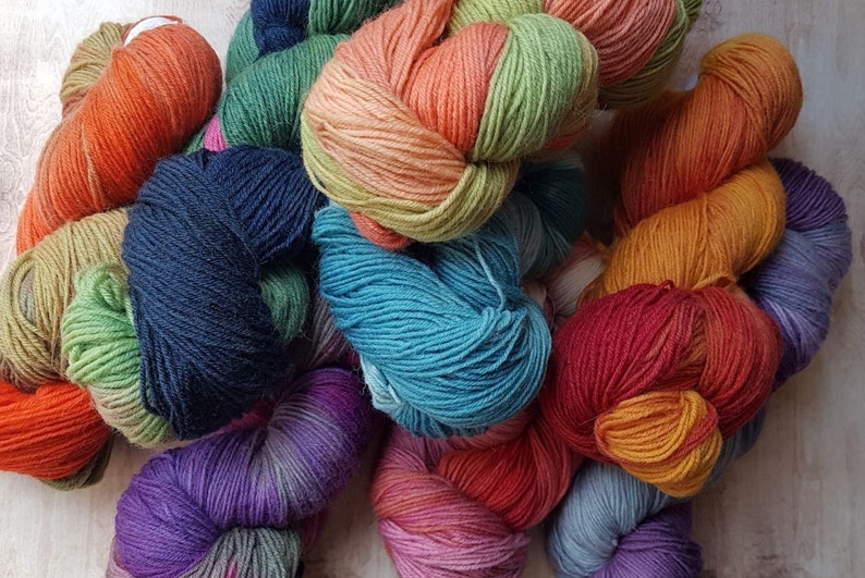 hand colored socks 12-month subscription sock wool birthday knitting gift crochet wool 4x creative handmade yarn Christmas