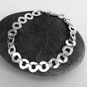 Silver Disc Bracelet, Dainty Sparkling Bracelet, Sequin Chain Bracelet, Open Circles Bracelet, Contemporary Modern Bracelet, Lightweight