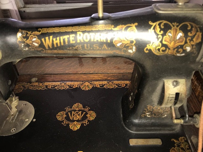 1913 Vintage White Rotary Treadle Sewing Machine in Tiger Oak Etsy