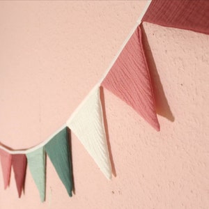 Pennant chain made of muslin, to put together yourself