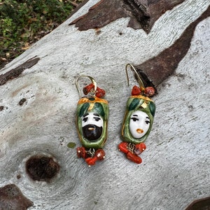 Sicilian earrings with hand-painted ceramic with fine gold touches