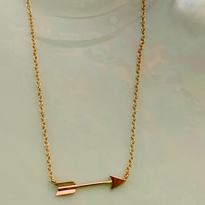 Dainty arrow necklace in gold filled chain, mom, daughter, bride gift