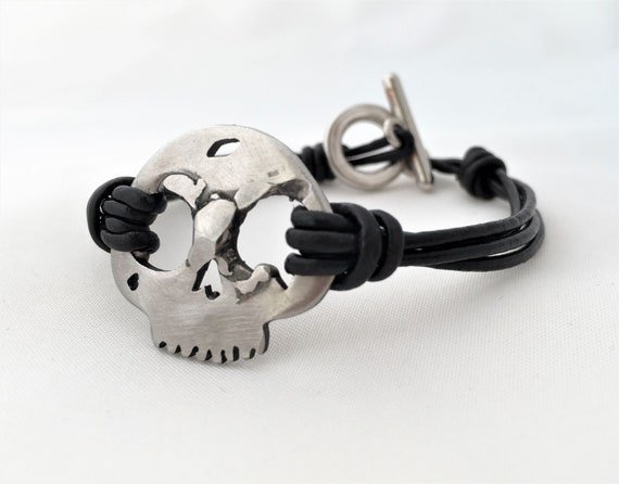 Skull bracelets hotsell for her