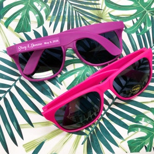 16 pcs  Purple Or Hot Pink Sunglasses Favors with Personalized Stickers - MAE70-AMARILLO/ARIALbold - Personalized Sunglasses