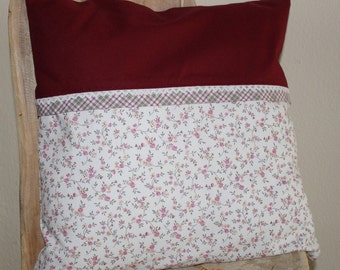 Cushion cover floral pattern