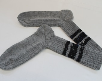 Hand-knitted men's socks size 44/45