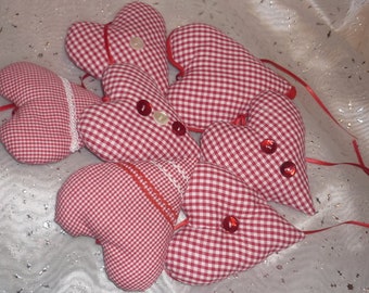 checkered fabric hearts different types