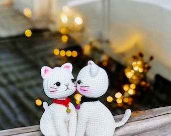 Sitting White Kitten Amigurumi: Easy Crochet Cat Pattern (PDF)
