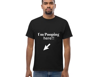 Estou fazendo cocô aqui! Camiseta humorística unissex várias cores e tamanhos