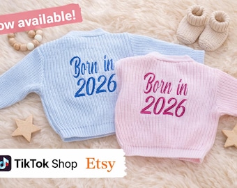 Casaquinho de tricô para bebê: Ano bordado à mão, presente para recém-nascido, personalizado.
