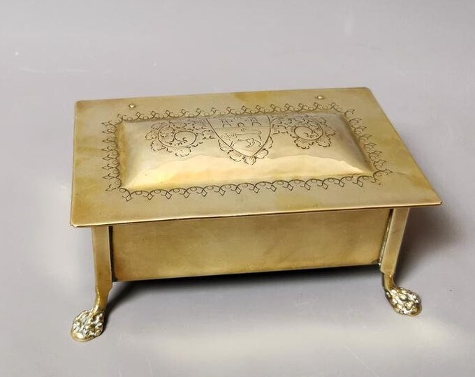 Antique brass tobacco box, Heraldic, table top, lion paw feet