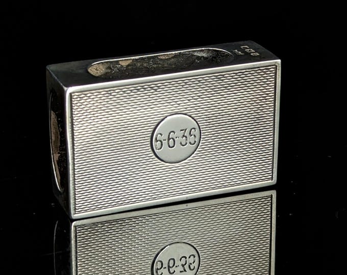 Vintage Art Deco sterling silver match book cover, match safe