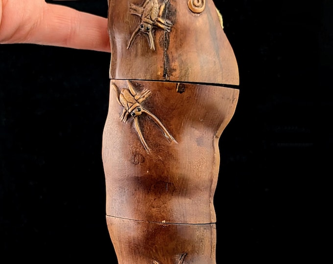 Antique Japanese gourd inro, box wood, Crickets