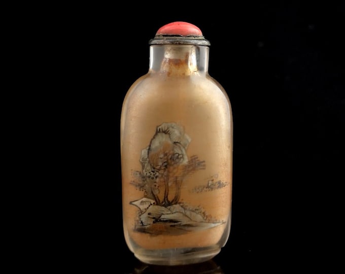 Antique Chinese enamelled glass snuff bottle, Qing
