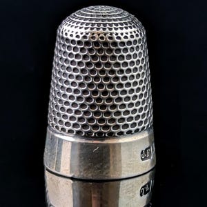 Antique sterling silver thimble