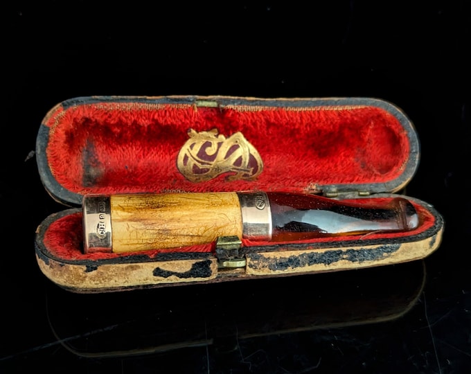 Antique Meerschaum and Amber cheroot holder, 9ct gold, cased, Cigar holder