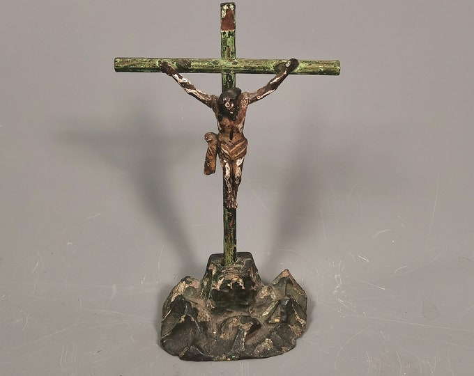 Antique Italian softwood crucifix, Corpus Christi, 18th century