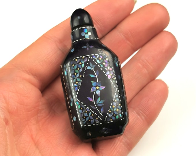 Antique papier mache snuff bottle, Victorian