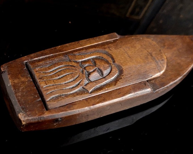 Rare antique folk art snuff box, boat shaped