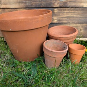 Pots de fleurs vintage en terre cuite, lot de quatre