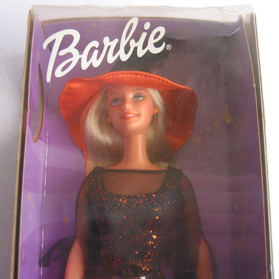 MATTEL BARBIE poupée SORCIERE PINK HALLOWEEN rose et toile d'araignée