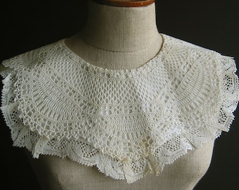 Vintage Antique French Baby Bib Collar in Net Work Filet Guipure Tulle Lace Linen/Cotton France circa 1920 Gender Neutral 2
