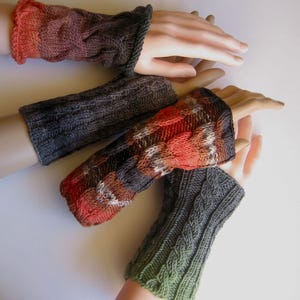 Hand-knitted men's wrist warmers fingerless gloves hand warmers cuffs arm warmers seamless 100% merino wool also for women