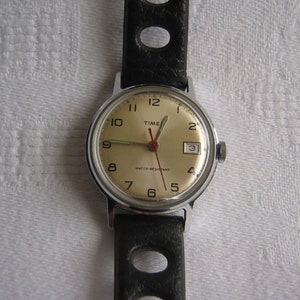 ensemble antique vintage de 7 montres-bracelets par Kelton Armanchoc Pontiac Swiss Made Timex Dermont Swiss Waterproof Enroulement automatique à la main image 5