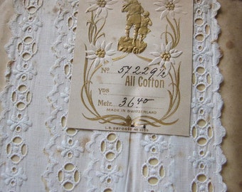 Vintage 36.40 m antique Art Nouveau batiste border lace made of cotton Switzerland around 1900 with original label and scalloped edge decoration