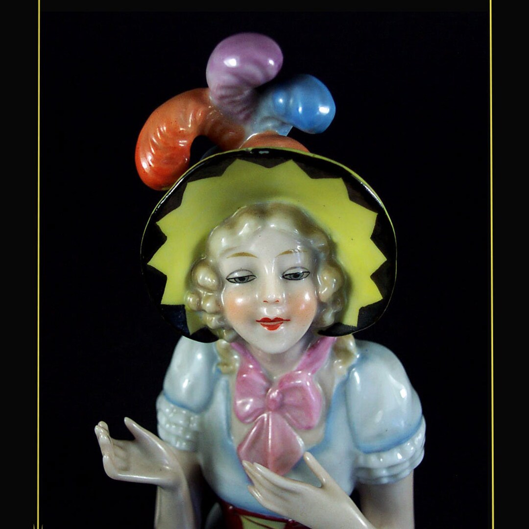 Vintage Antique 12.5 Cm Large Porcelain Figurine Tea Doll Half Doll Pin Cushion With Hat and