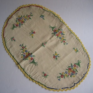 Vintage antique oval linen doily decorative tablecloth centerpiece runner colorful embroidery flowers and leaves bobbin lace France around 1930